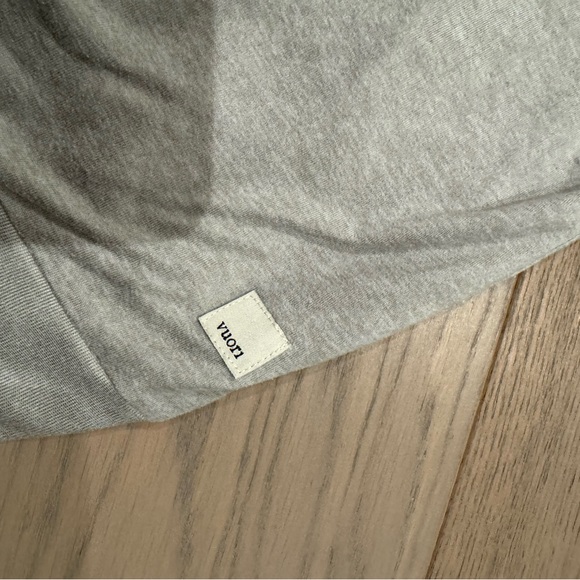 Vuori Womens Halo Crew Long Sleeve Shirt Size XS - Picture 3 of 4